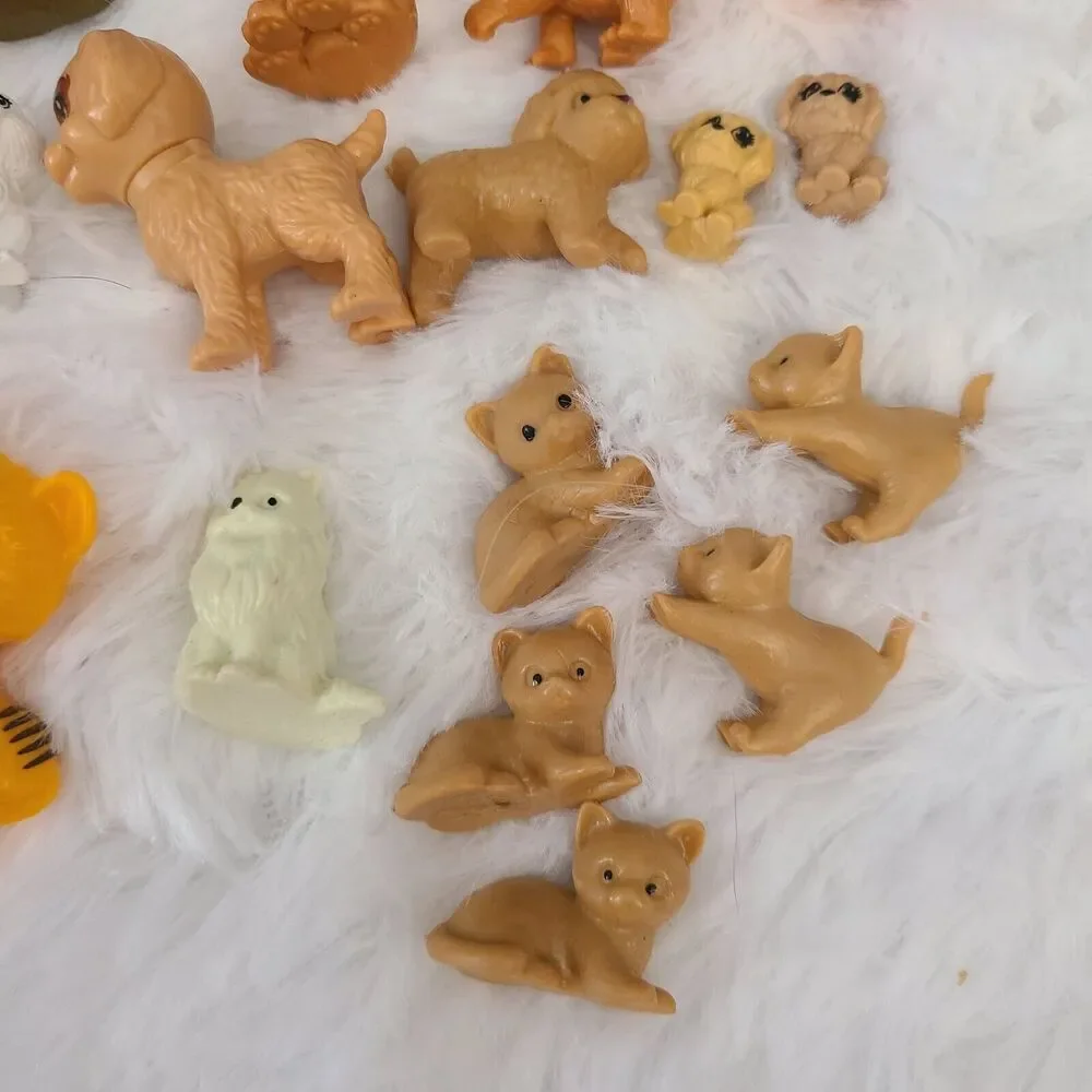 Barbie Doll Pet And Accessories Lot Pet Carrier Puppy Bed + More Dog Cat Monkey